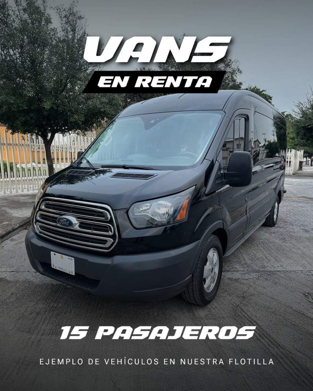Ford Transit de 15 pasajeros de la flotilla iVans